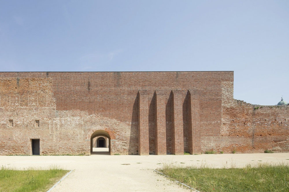 Mura del Castello di Novara dopo il restauro